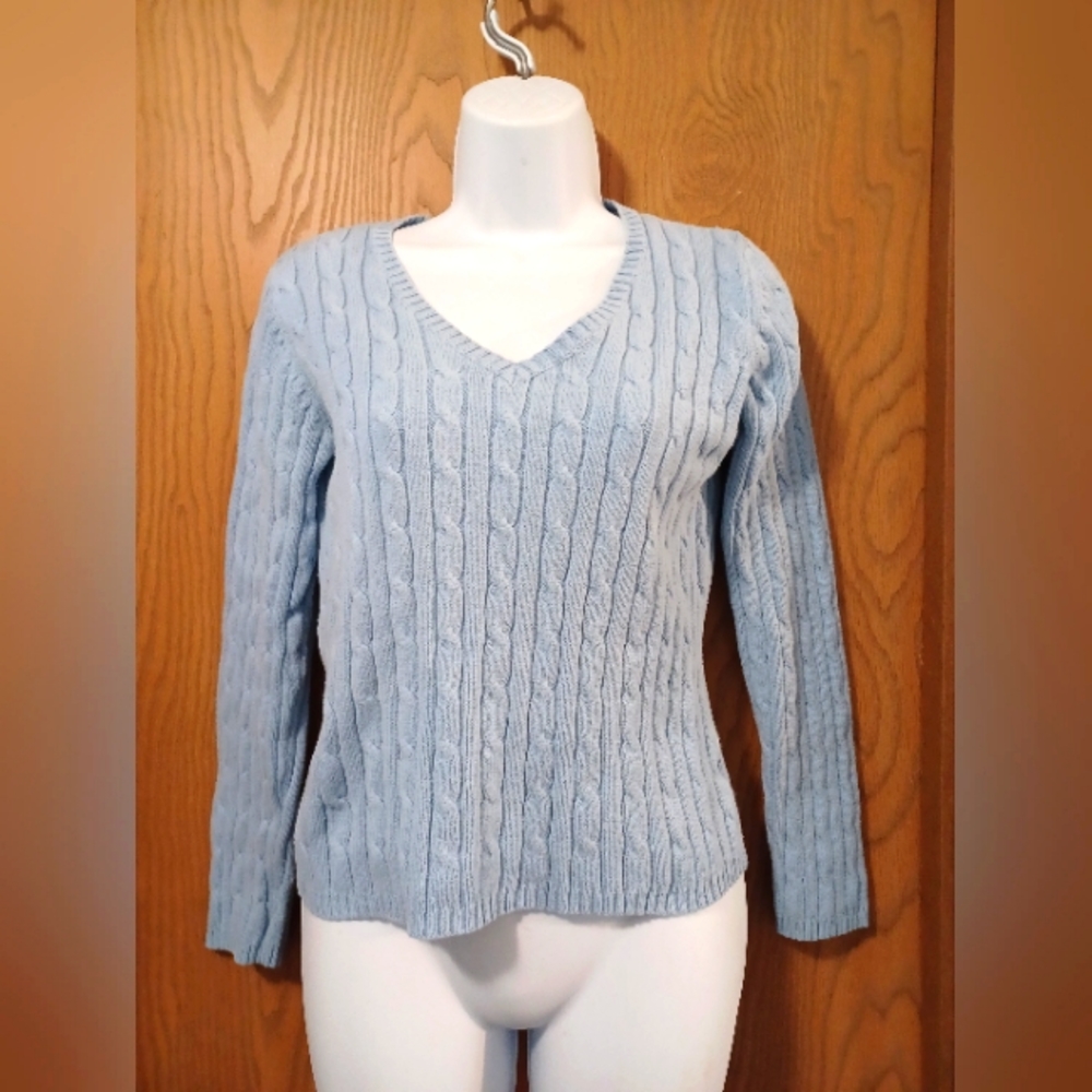ST JOHN'S BAY blue v-neck cable knit sweater